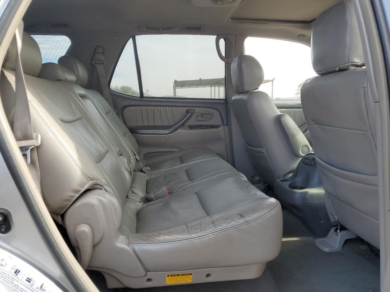 2007 TOYOTA SEQUOIA - Image 11