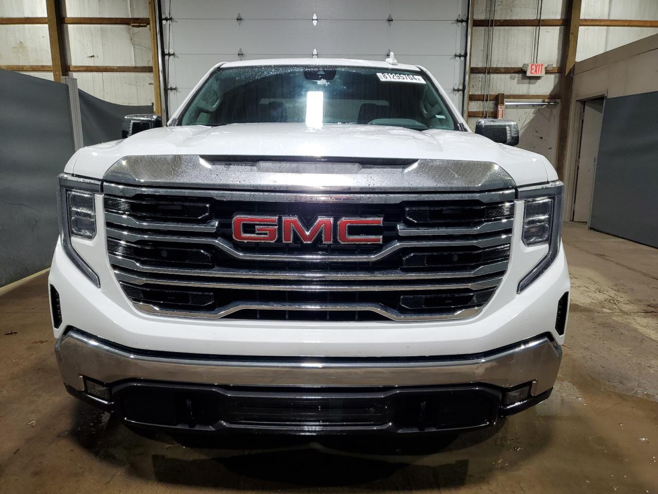 2024 GMC Sierra - Image 5
