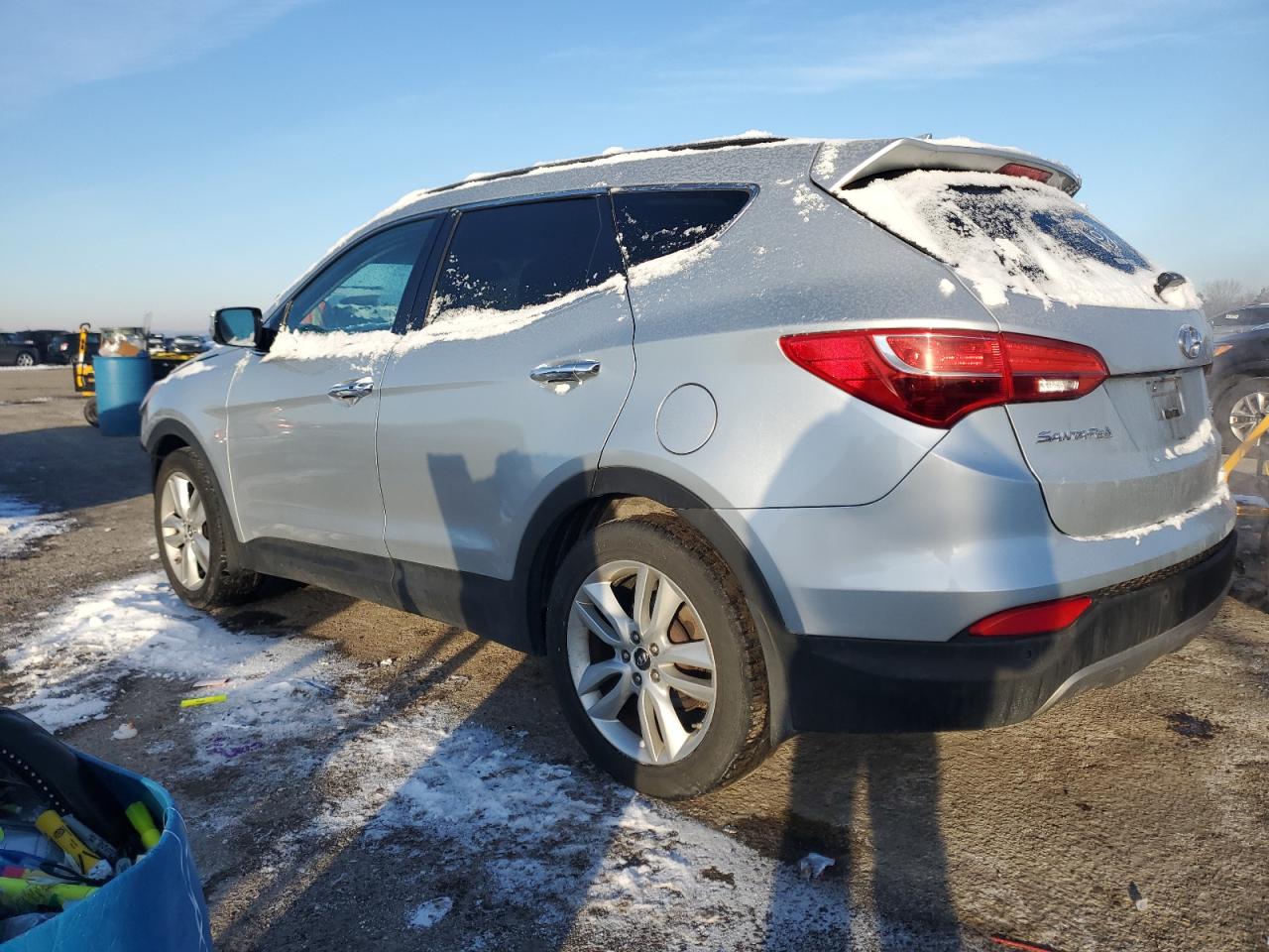 2015 Hyundai Santa Fe - Image 2
