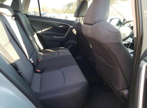 2021 Toyota RAV4 Xle - Image 6