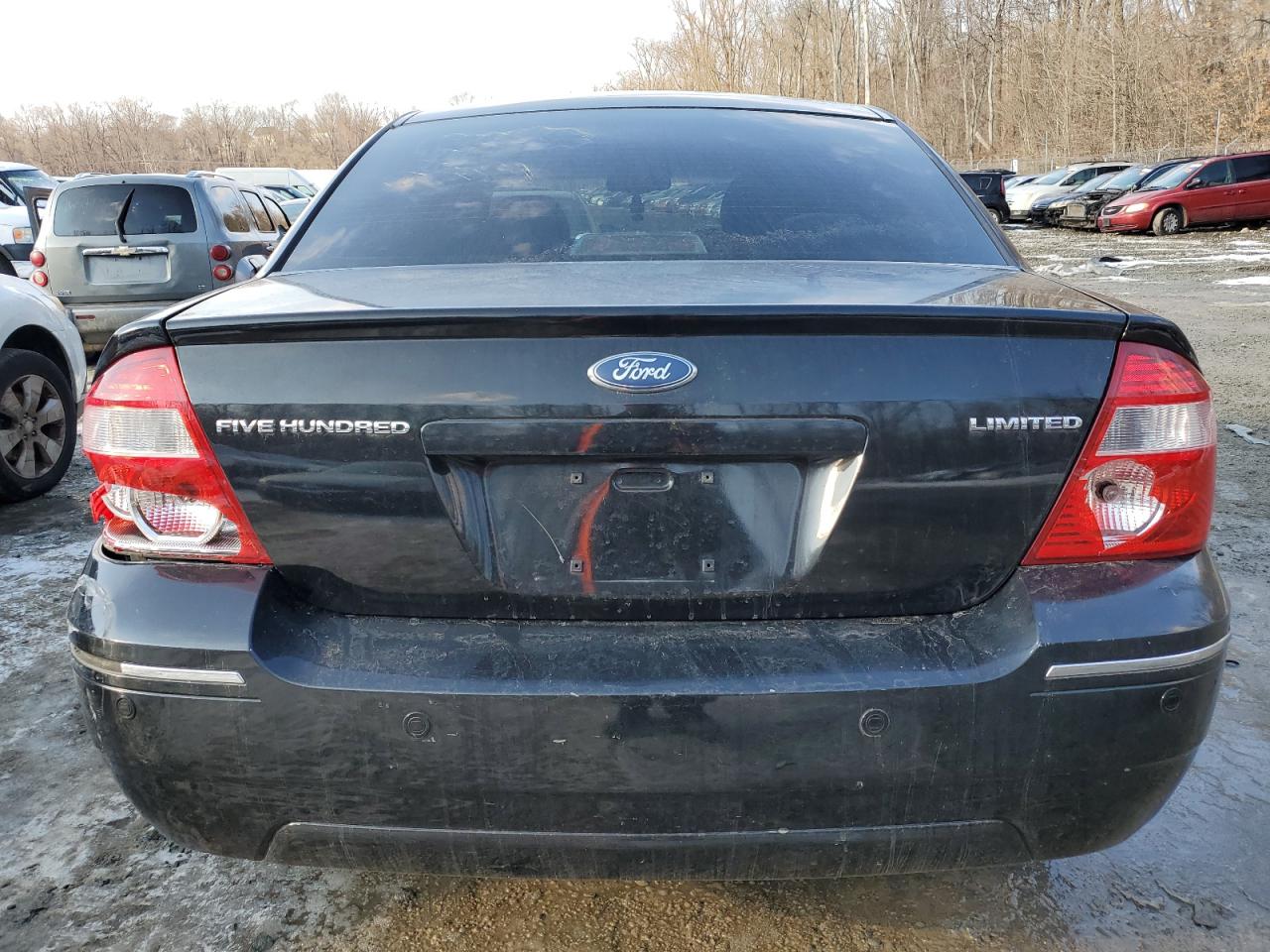 2005 FORD 500 - Image 6