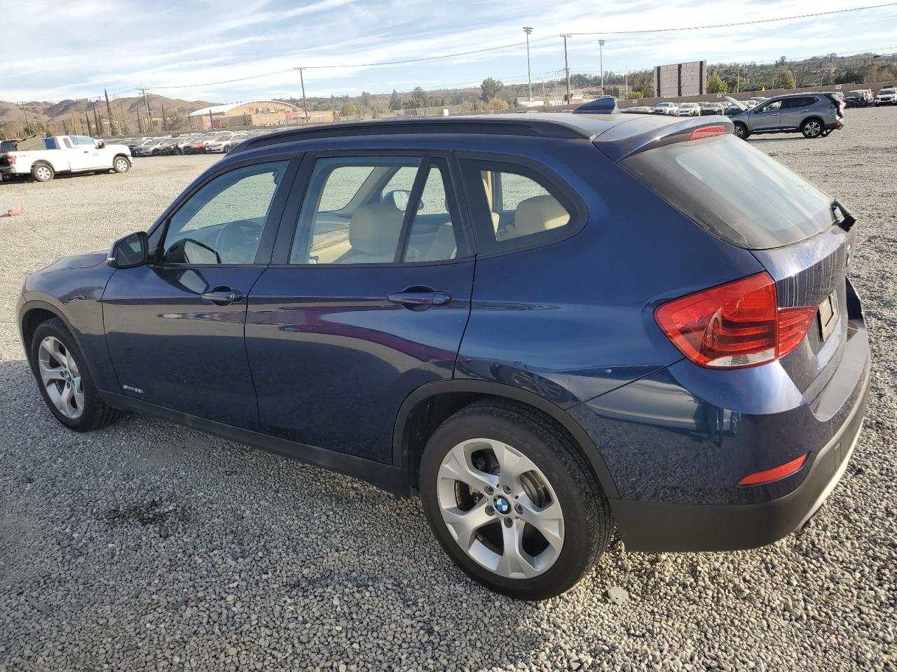 2014 BMW X1 - Image 2