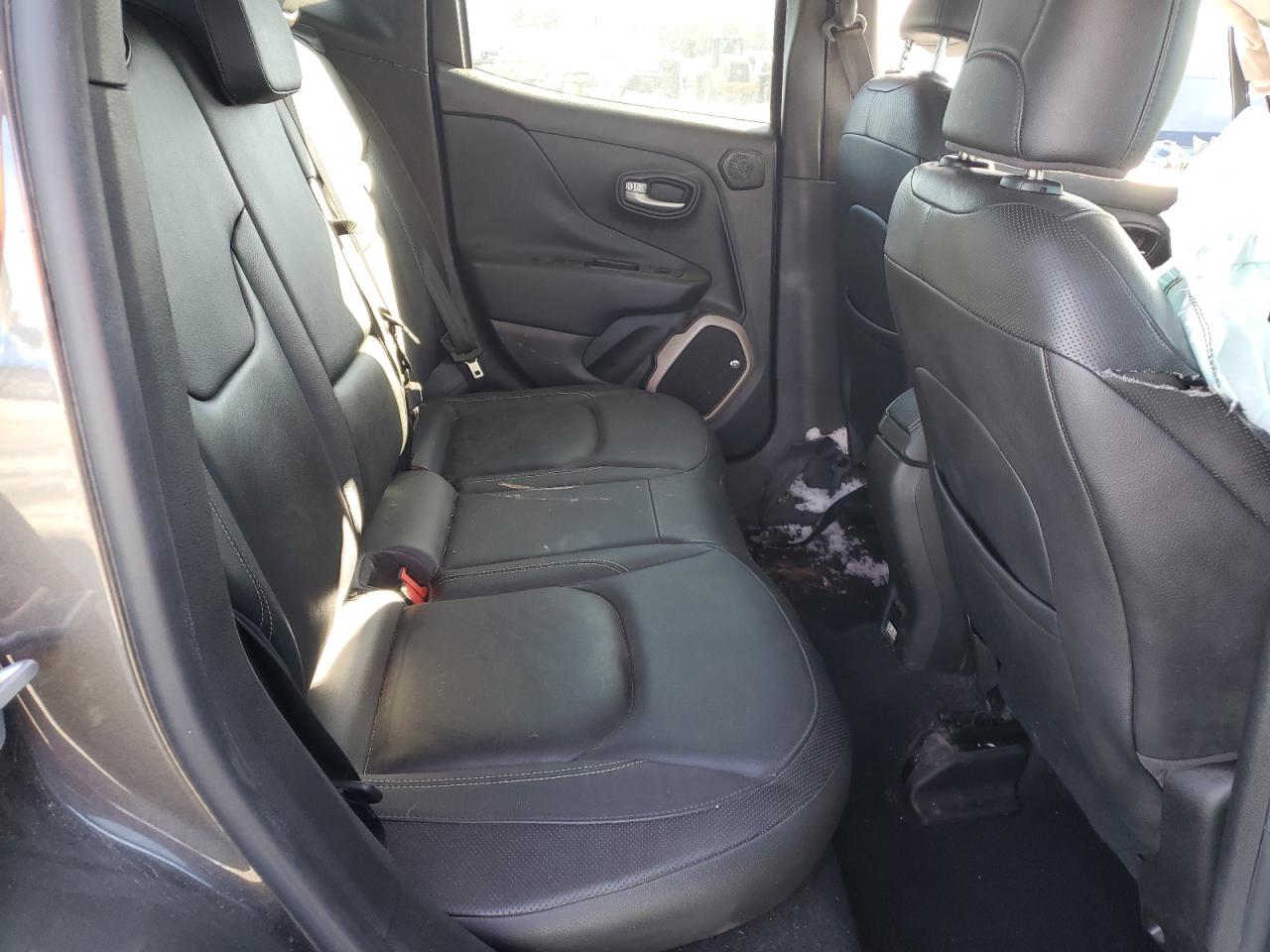 2016 JEEP RENEGADE - Image 11