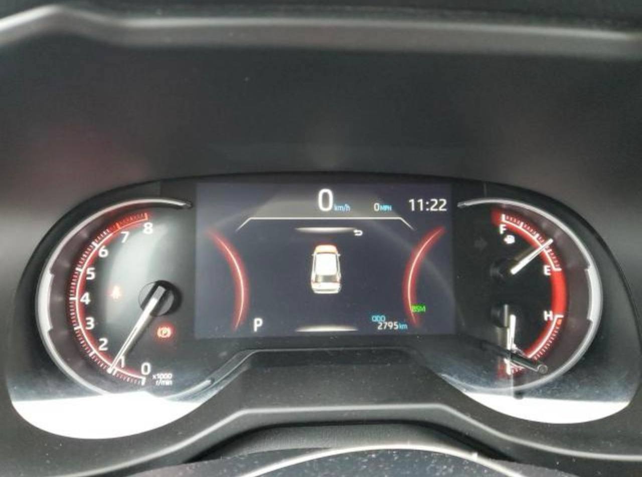 2024 Toyota Rav4 - Image 10