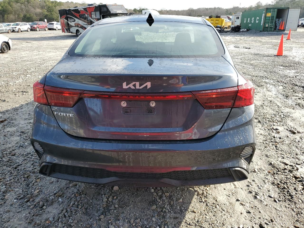 2023 Kia Forte - Image 6