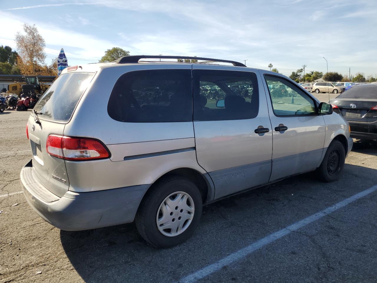 2002 TOYOTA All Models - Image 3