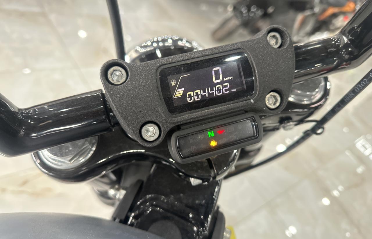 2020 HARLEY-DAVIDSON FXBB SILVER - Image 8