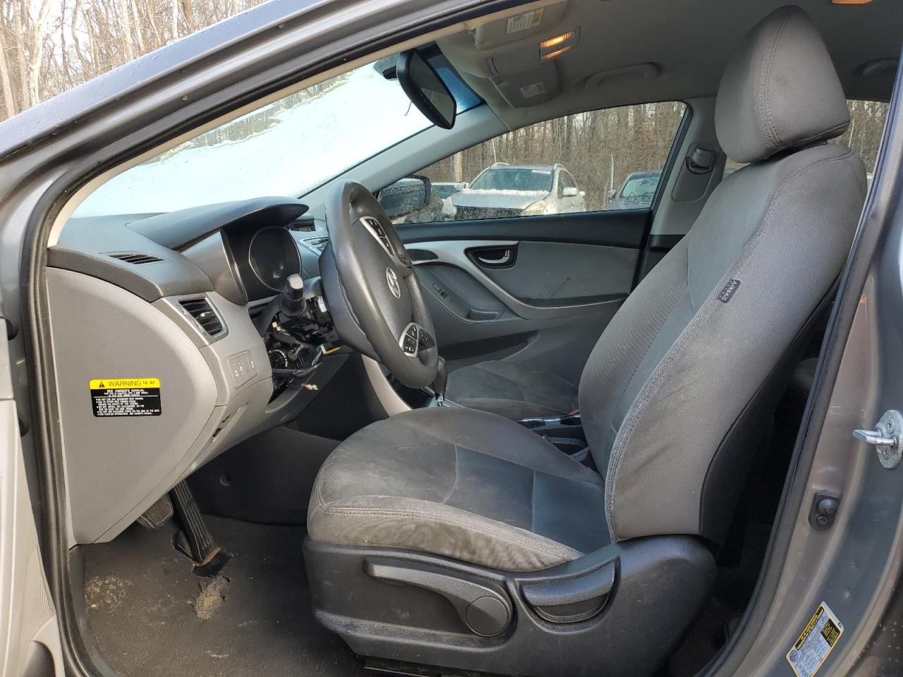 2013 Hyundai Elantra - Image 7