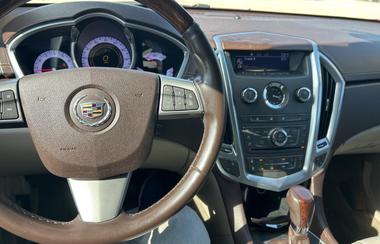 2010 CADILLAC SRX - Image 9