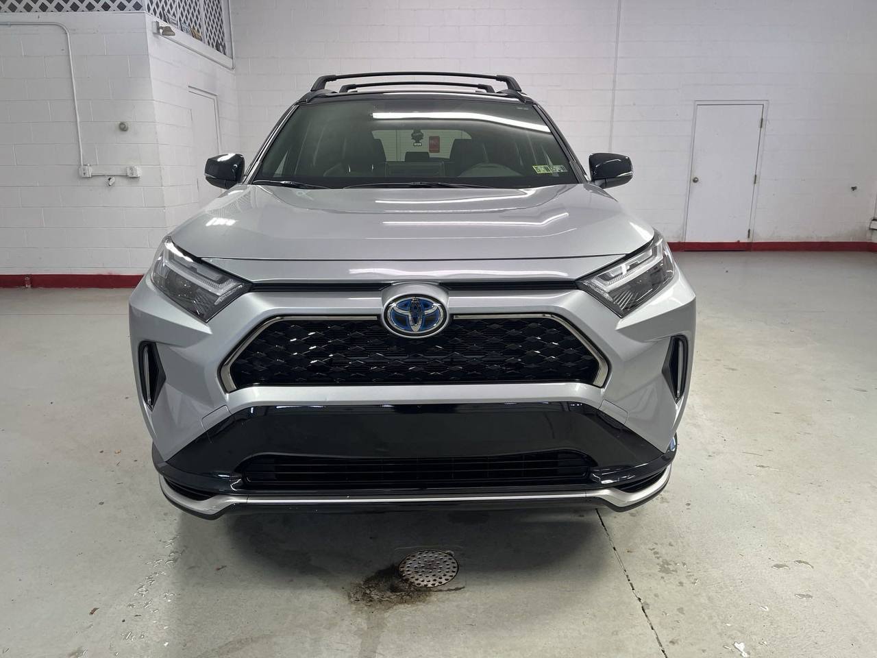 2023 Toyota Rav4 Hybrid - Image 6