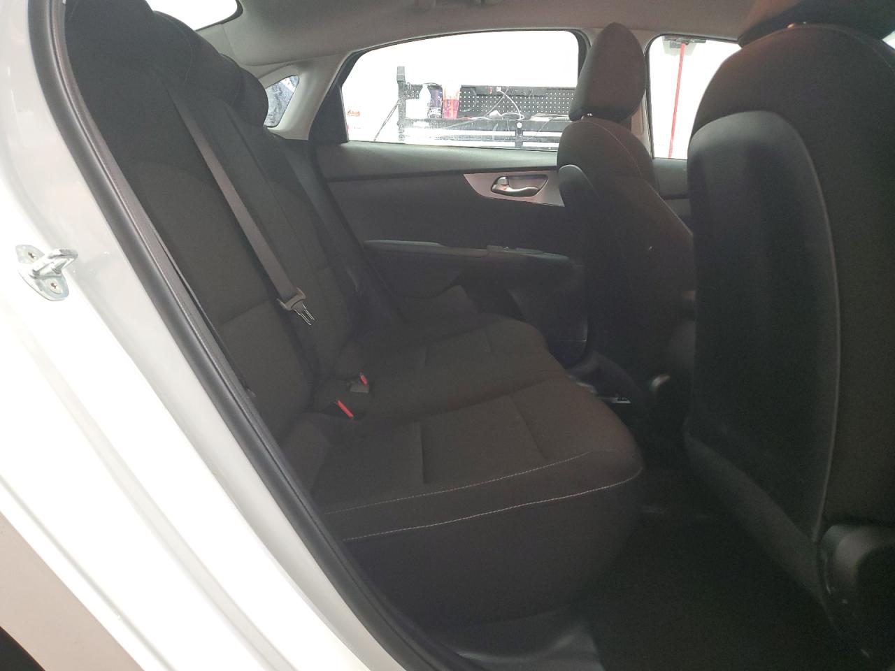 2023 Kia Forte - Image 10