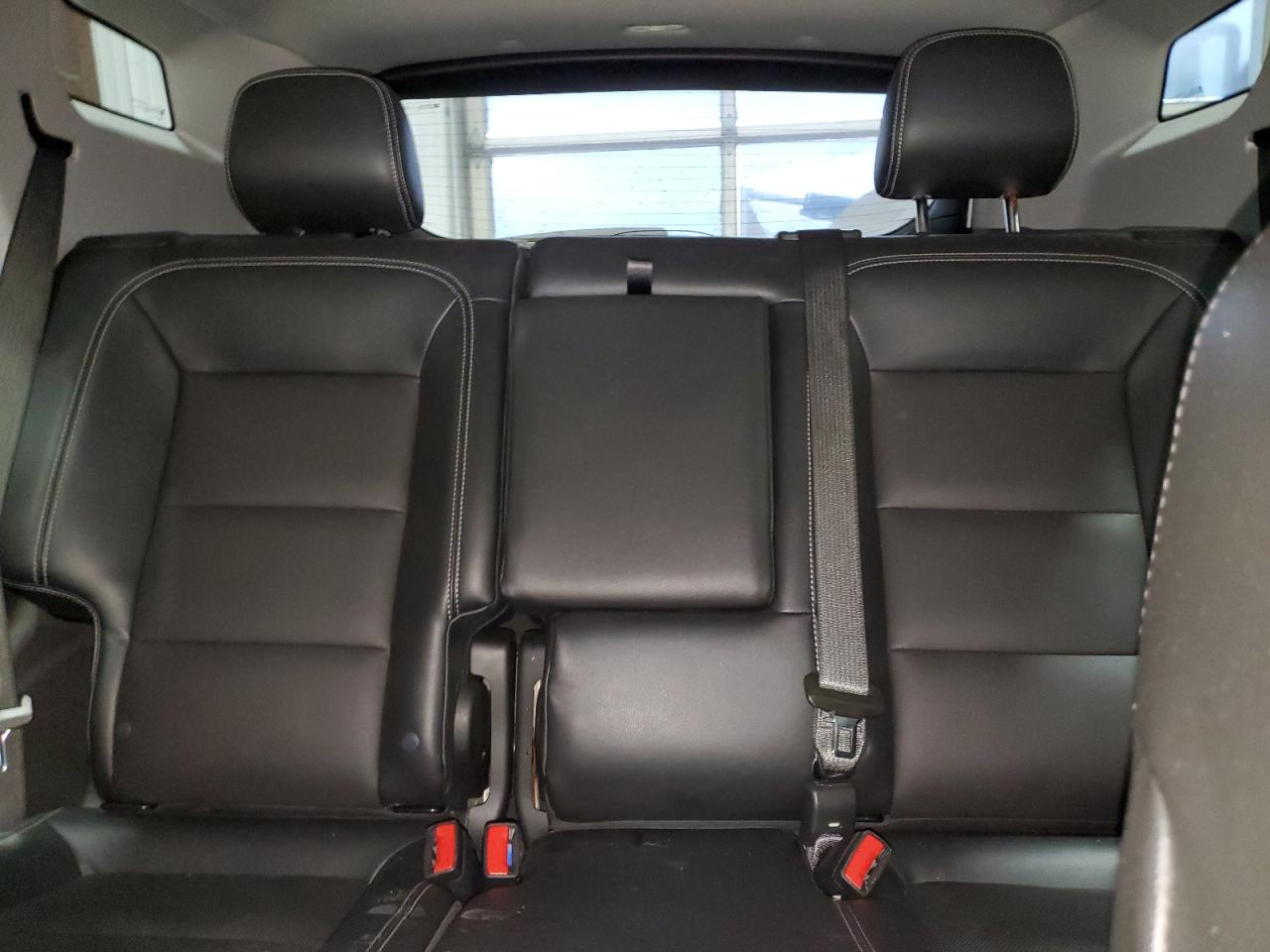 2023 GMC TERRAIN - Image 10