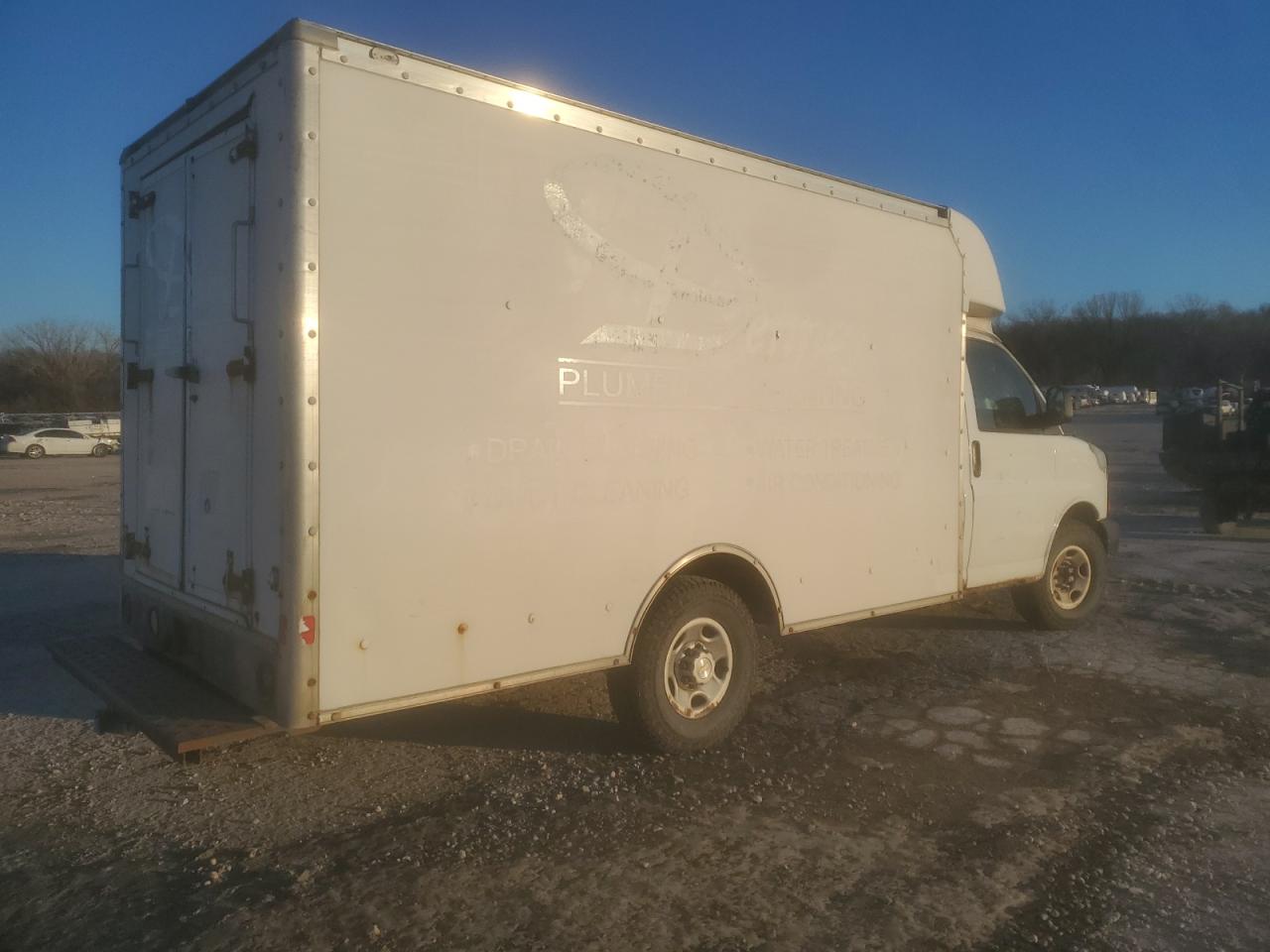 2003 CHEVROLET EXPRESS WHITE - Image 3