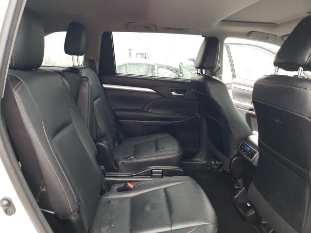 2017 Toyota Highlander - Image 6