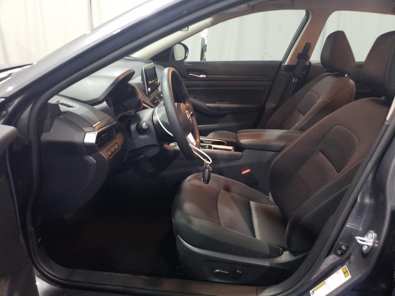2024 Nissan Altima - Image 7