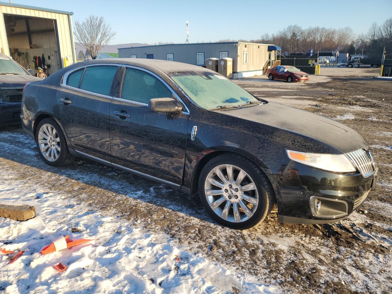 2011 LINCOLN MKS - Image 4