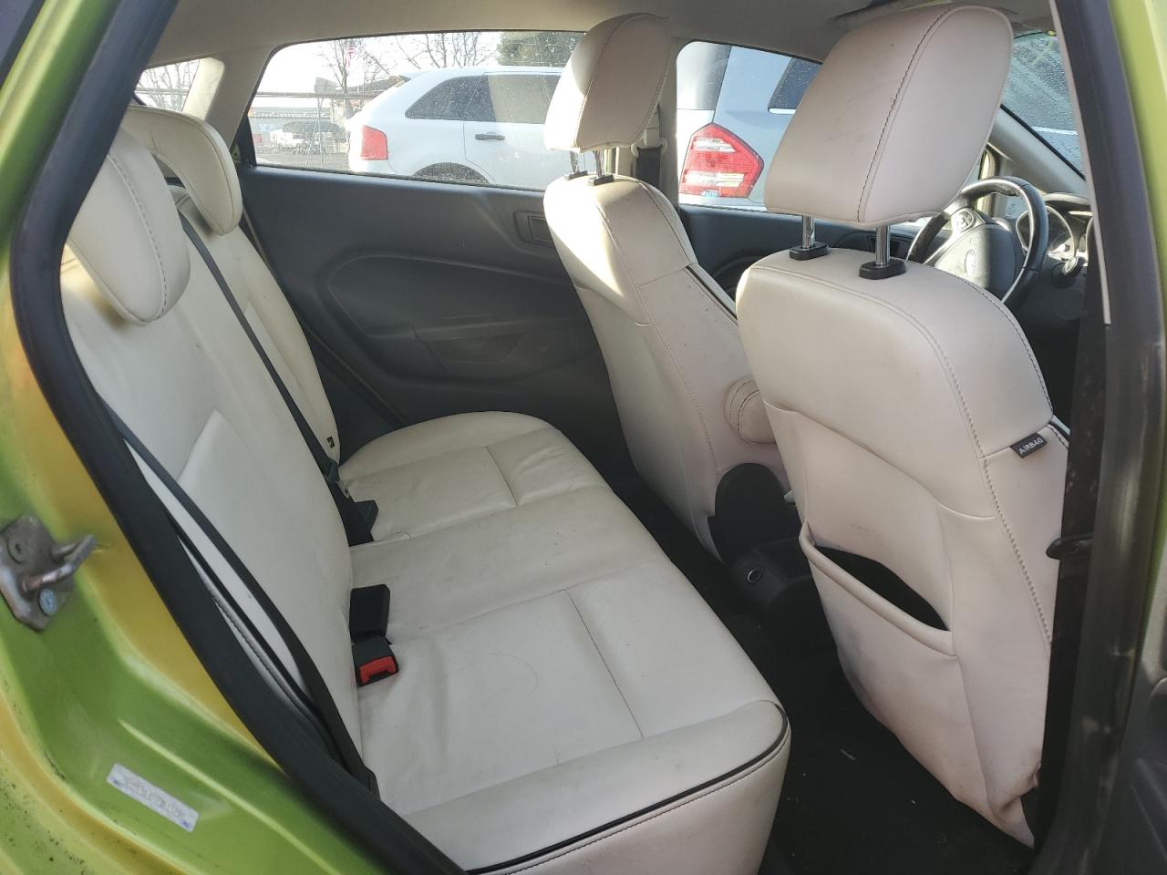 2012 Ford Fiesta - Image 11