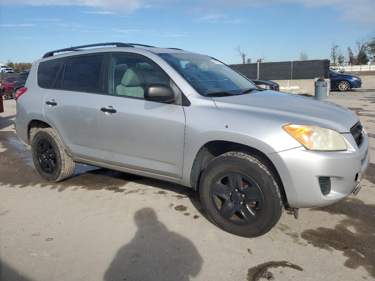 2011 TOYOTA RAV4 - Image 4