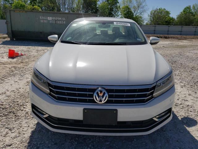 2017 Volkswagen PASSAT - Image 5