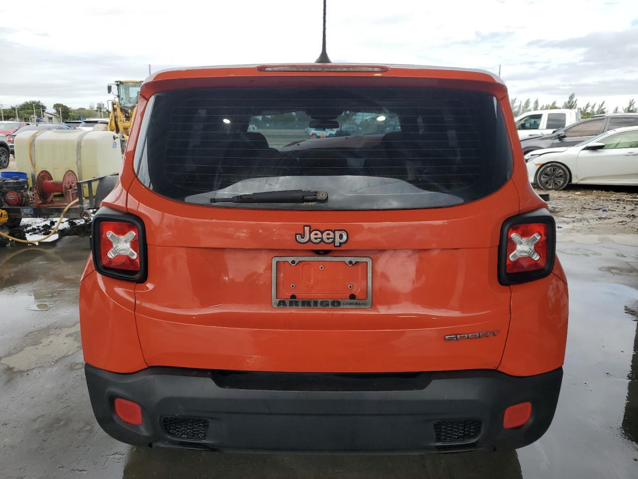 2016 Jeep Renegade - Image 6