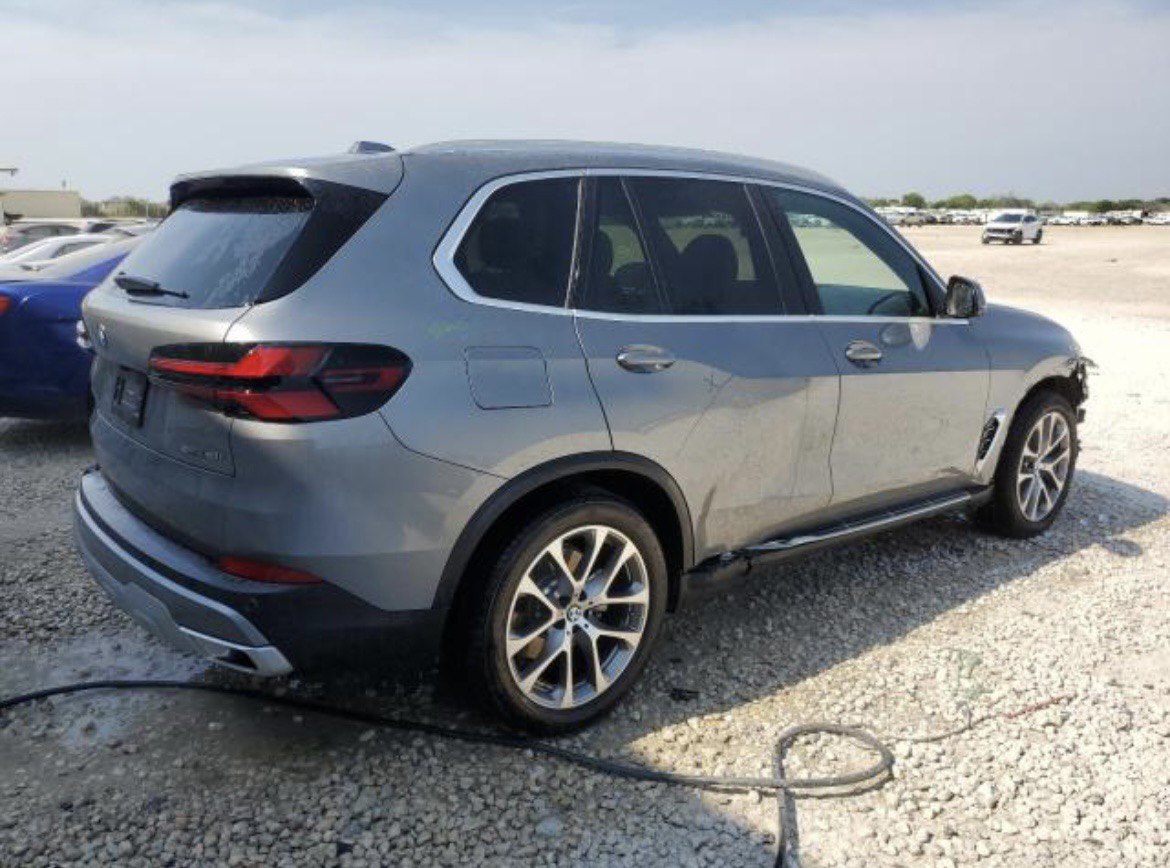 2024 BMW X5 SDRIVE 40I - Image 3