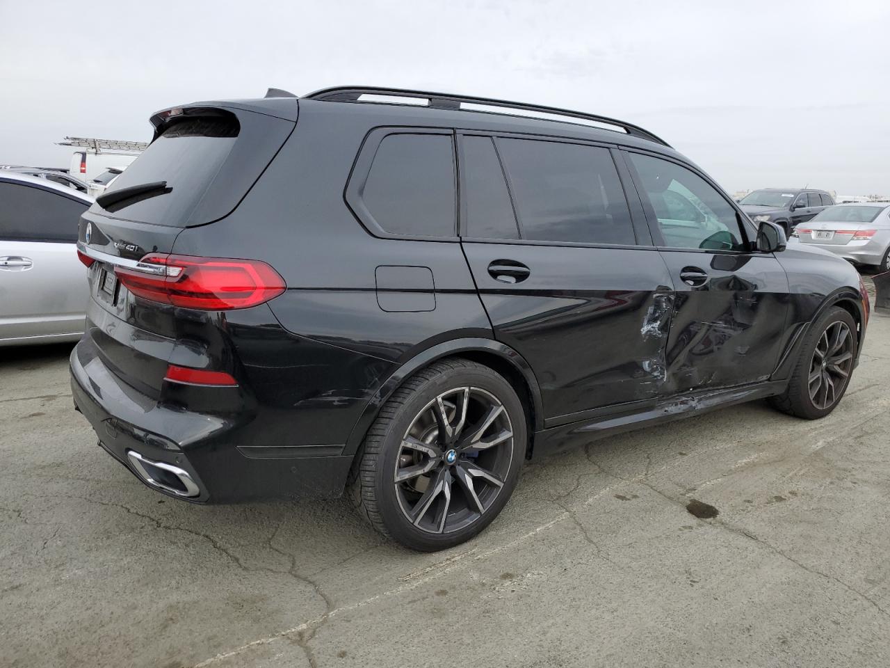 2019 BMW X7 - Image 3