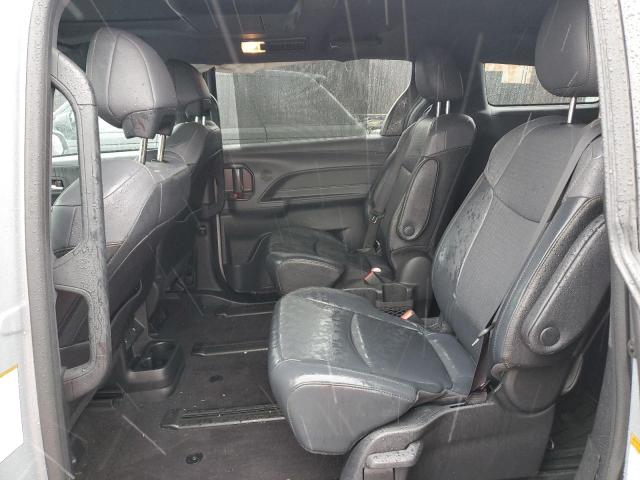 2022 Toyota SIENNA - Image 11