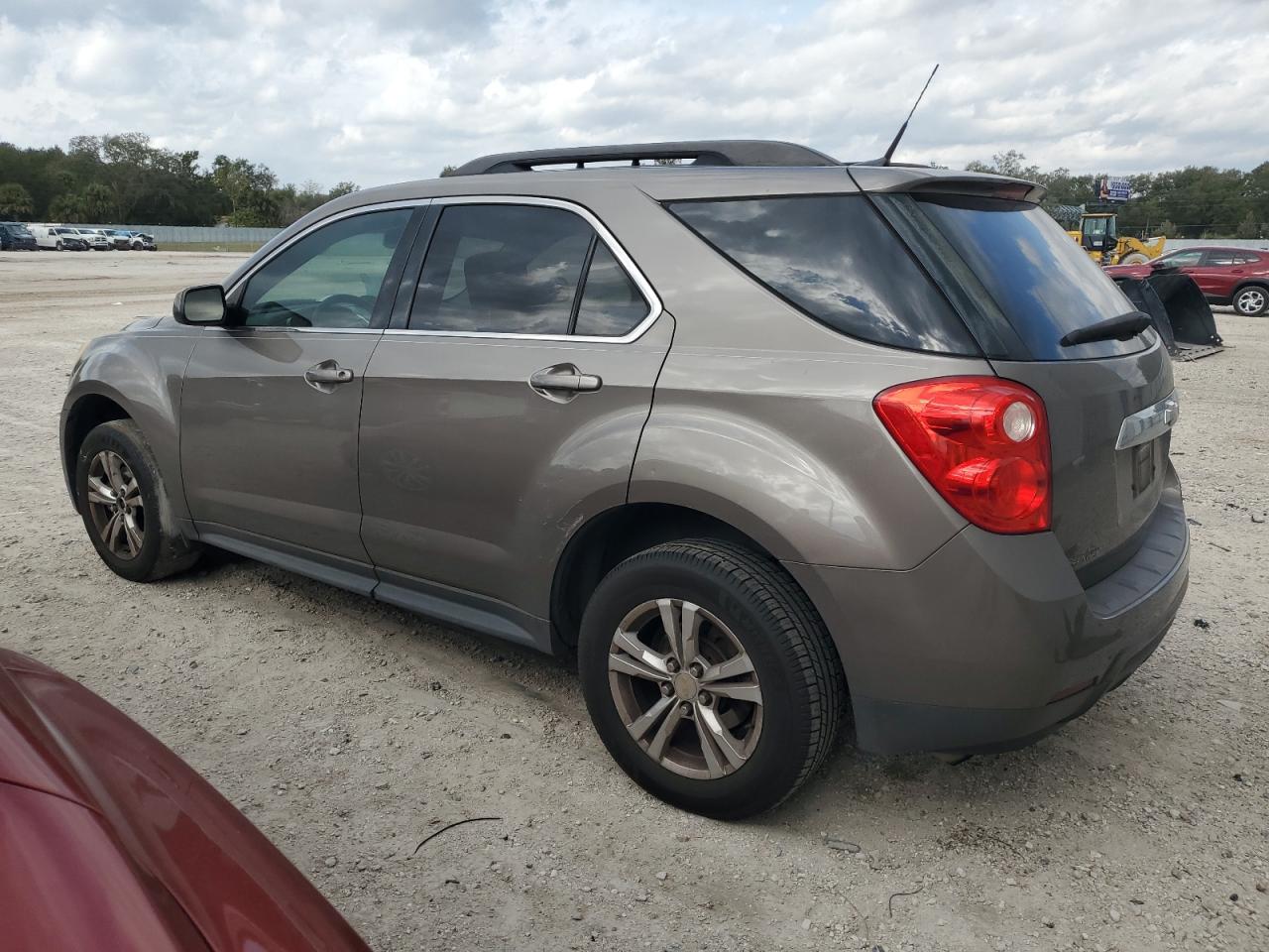 2011 CHEVROLET EQUINOX - Image 2
