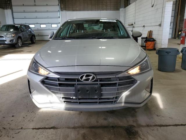 2019 Hyundai Elantra - Image 5