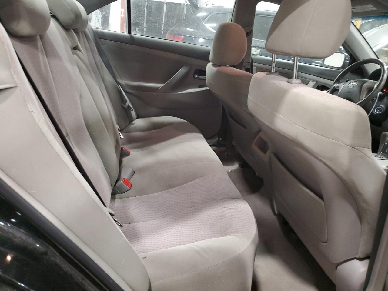 2010 TOYOTA CAMRY - Image 10