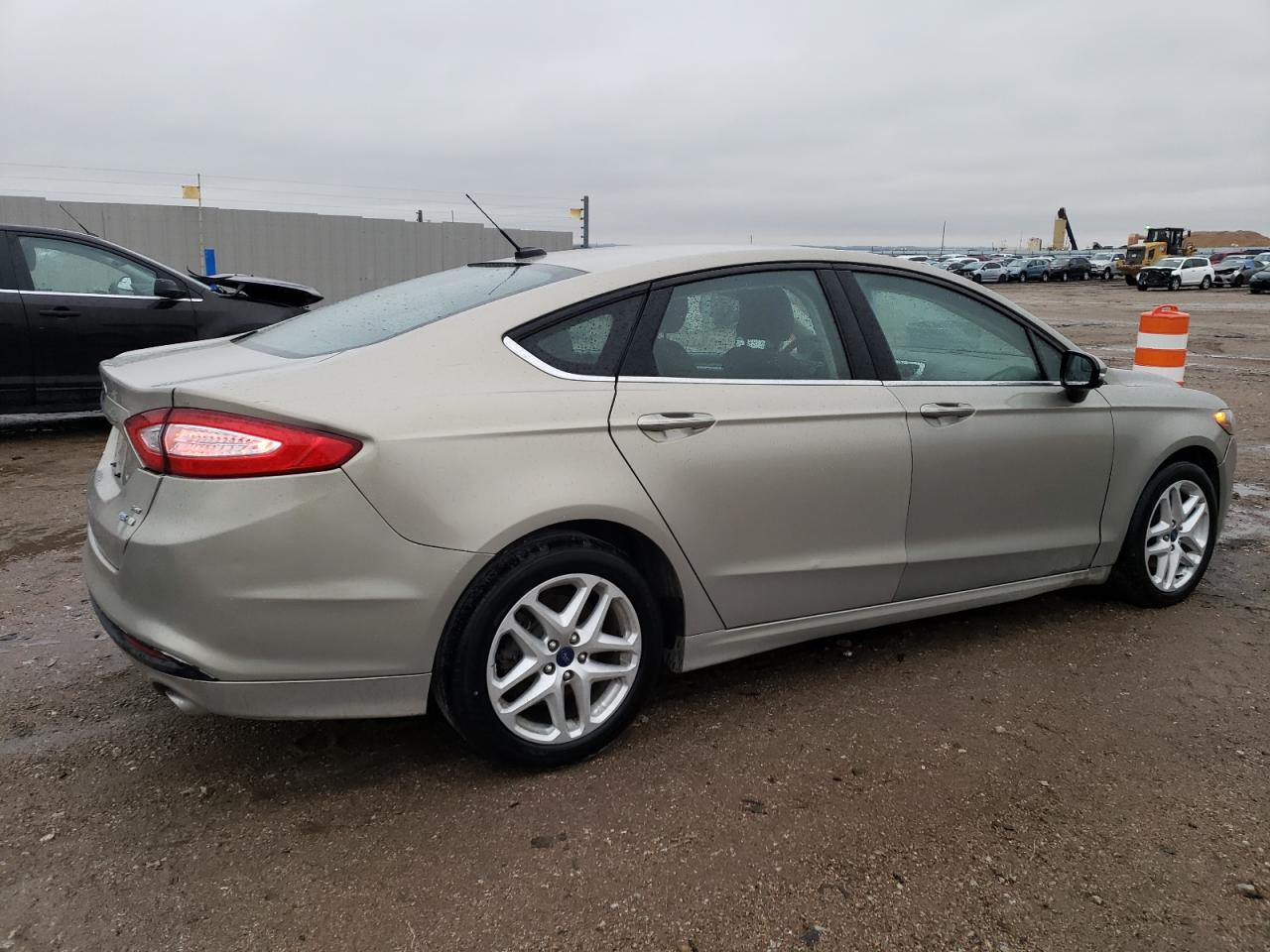 2015 FORD FUSION BEIGE - Image 3