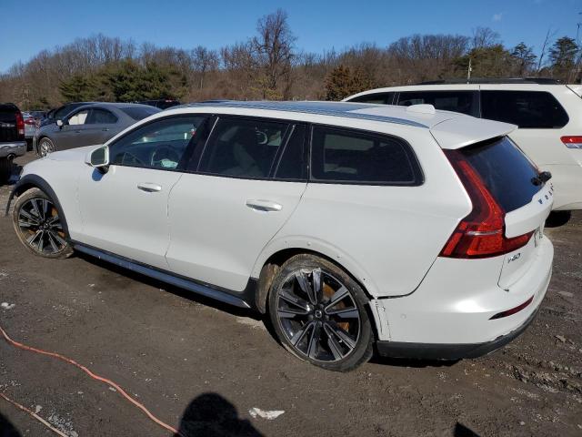 2021 Volvo V60 - Image 2