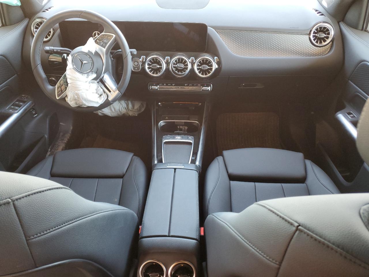 2024 Mercedes-Benz GLA-Class - Image 8