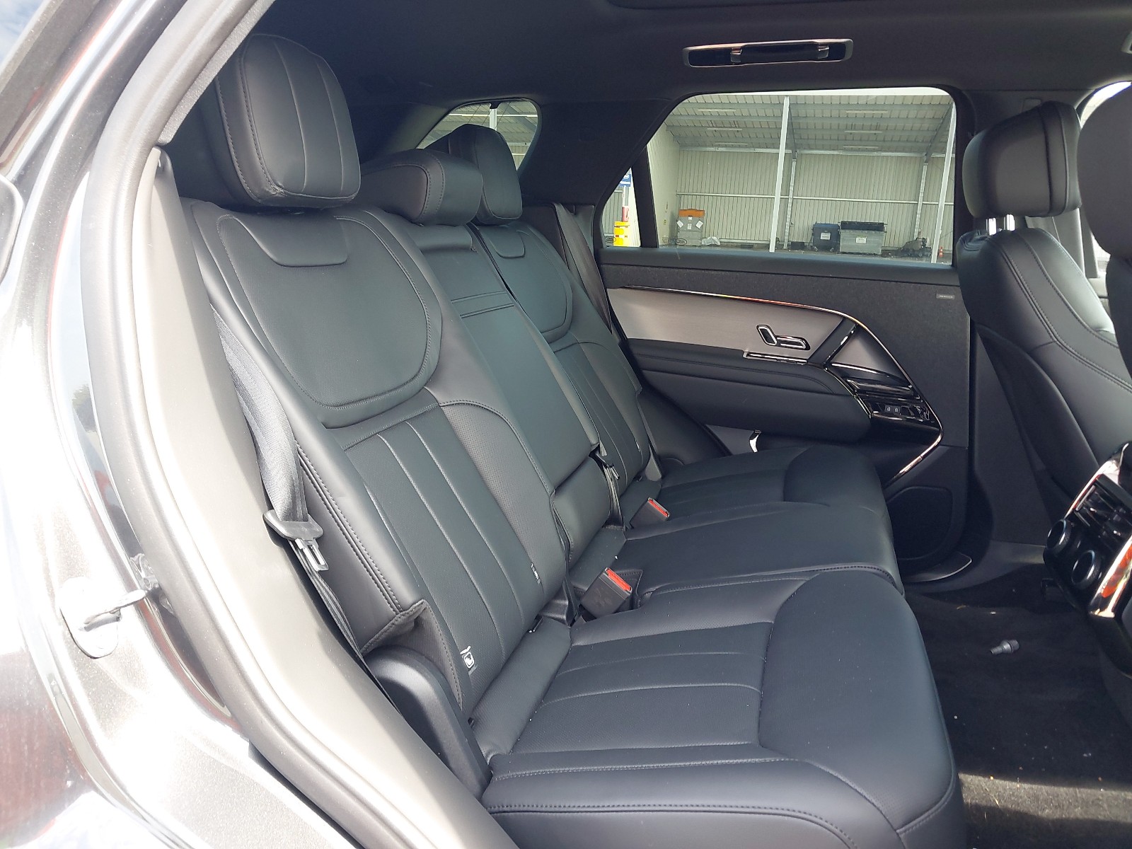2024 Land Rover Range Rover Sport - Image 6