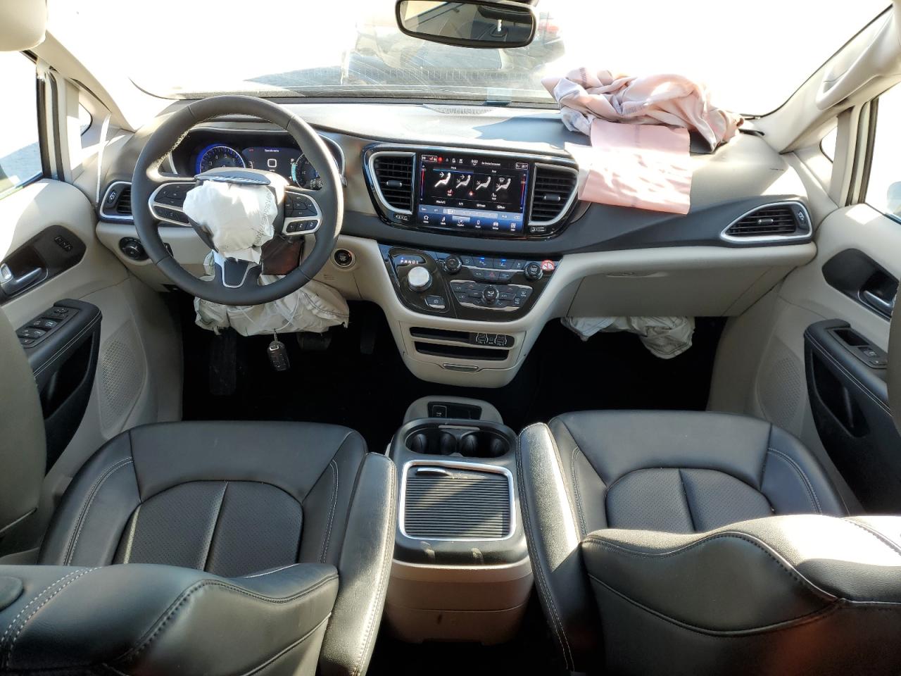 2024 CHRYSLER PACIFICA - Image 8