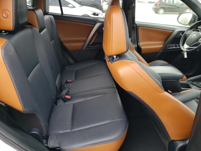 2018 Toyota RAV4 - Image 10