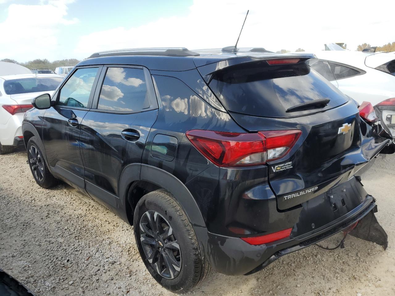 2023 CHEVROLET TRAILBLZR - Image 2