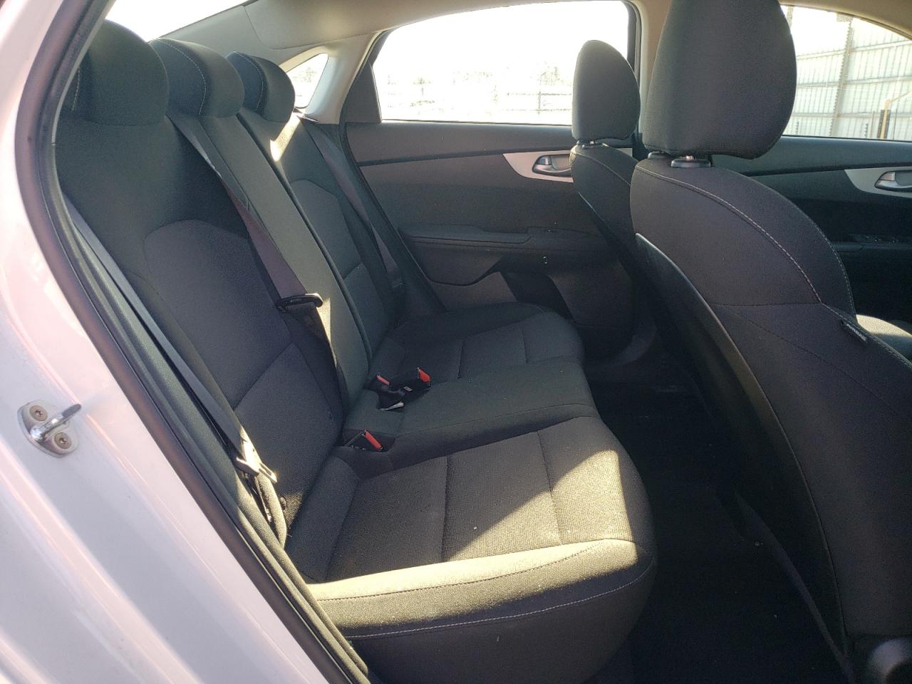 2023 KIA FORTE - Image 10