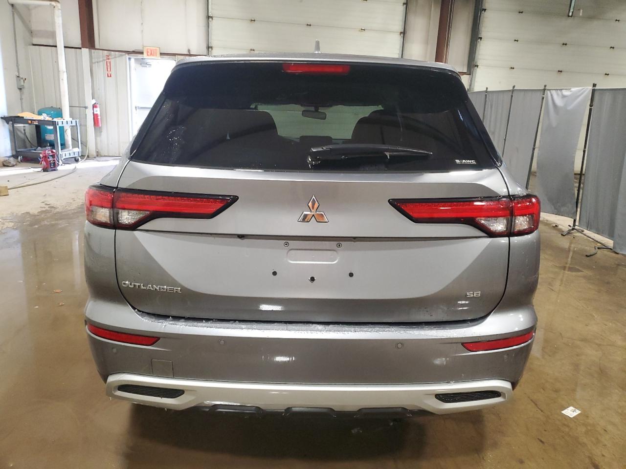 2024 MITSUBISHI OUTLANDER SILVER - Image 6