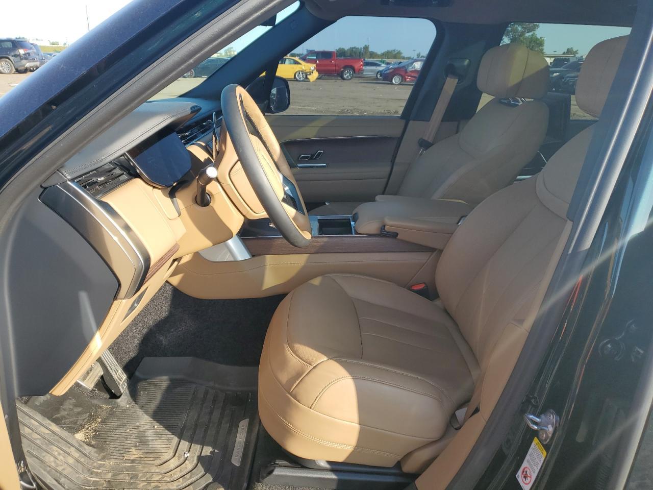 2024 Land Rover Range Rover Vogue - Image 6