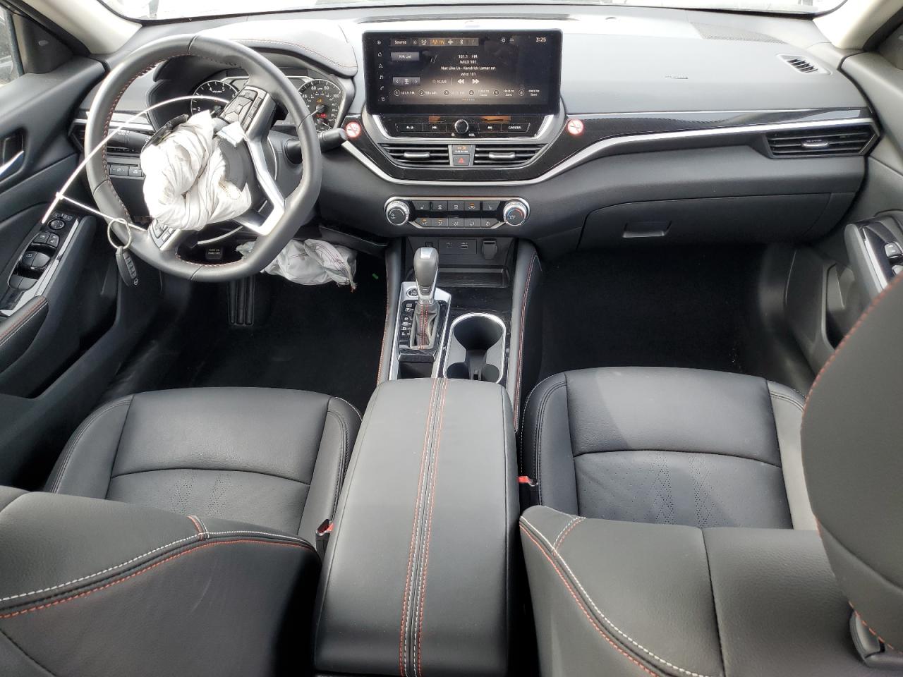 2024 Nissan Altima SR - Image 8