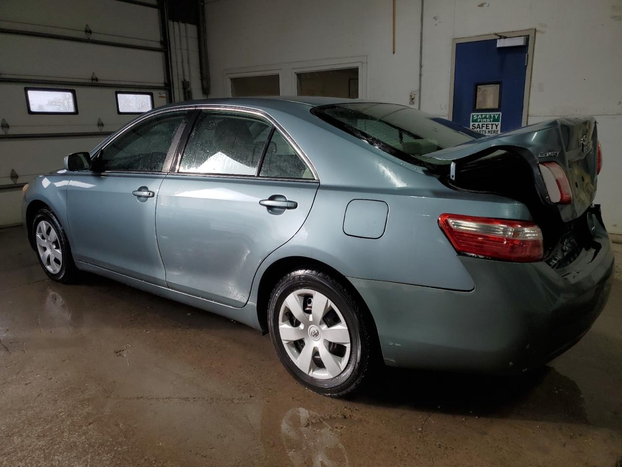 2009 TOYOTA CAMRY TEAL - Image 2