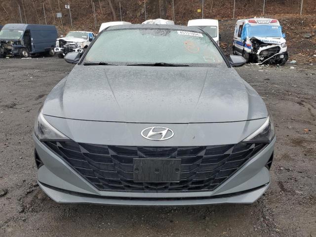 2022 Hyundai Elantra - Image 5