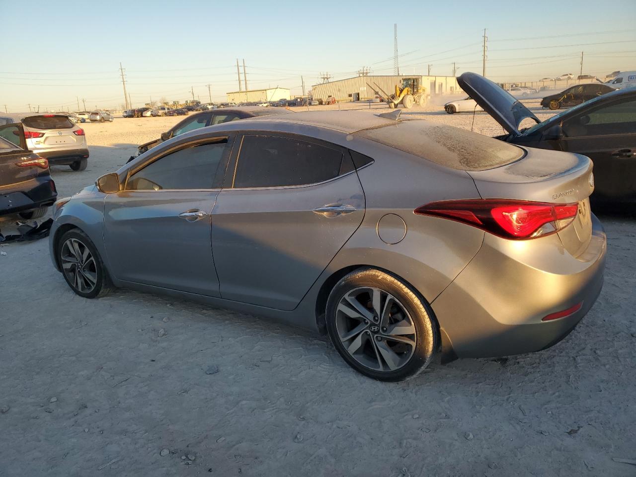 2015 Hyundai Elantra - Image 2