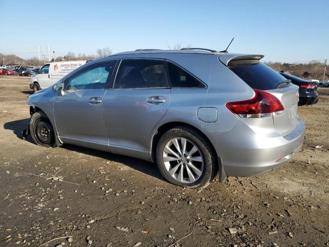 2015 Toyota VENZA - Image 2