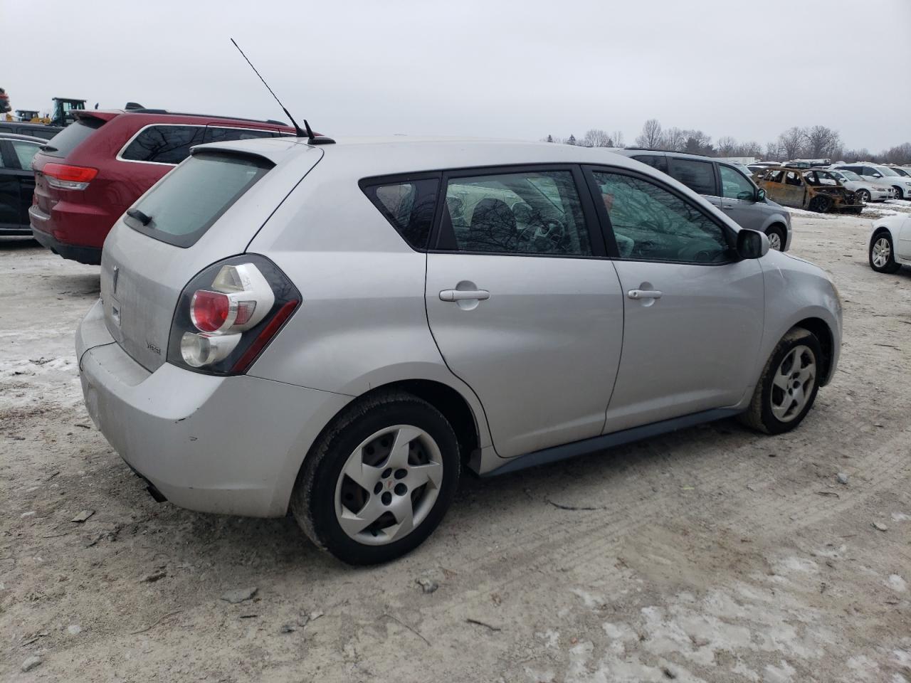 2009 Pontiac Vibe - Image 3