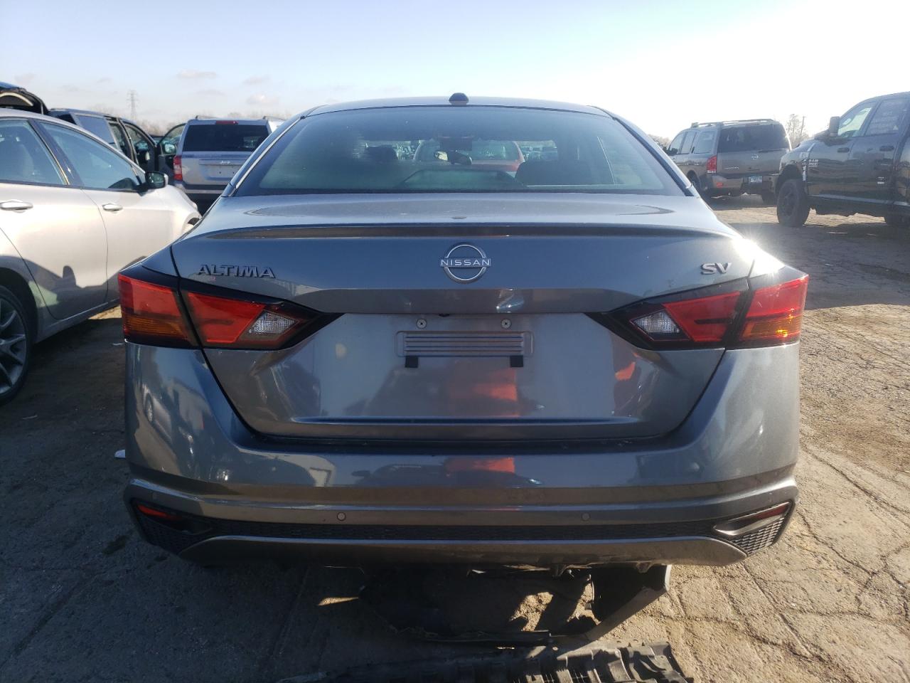 2023 Nissan Altima - Image 6