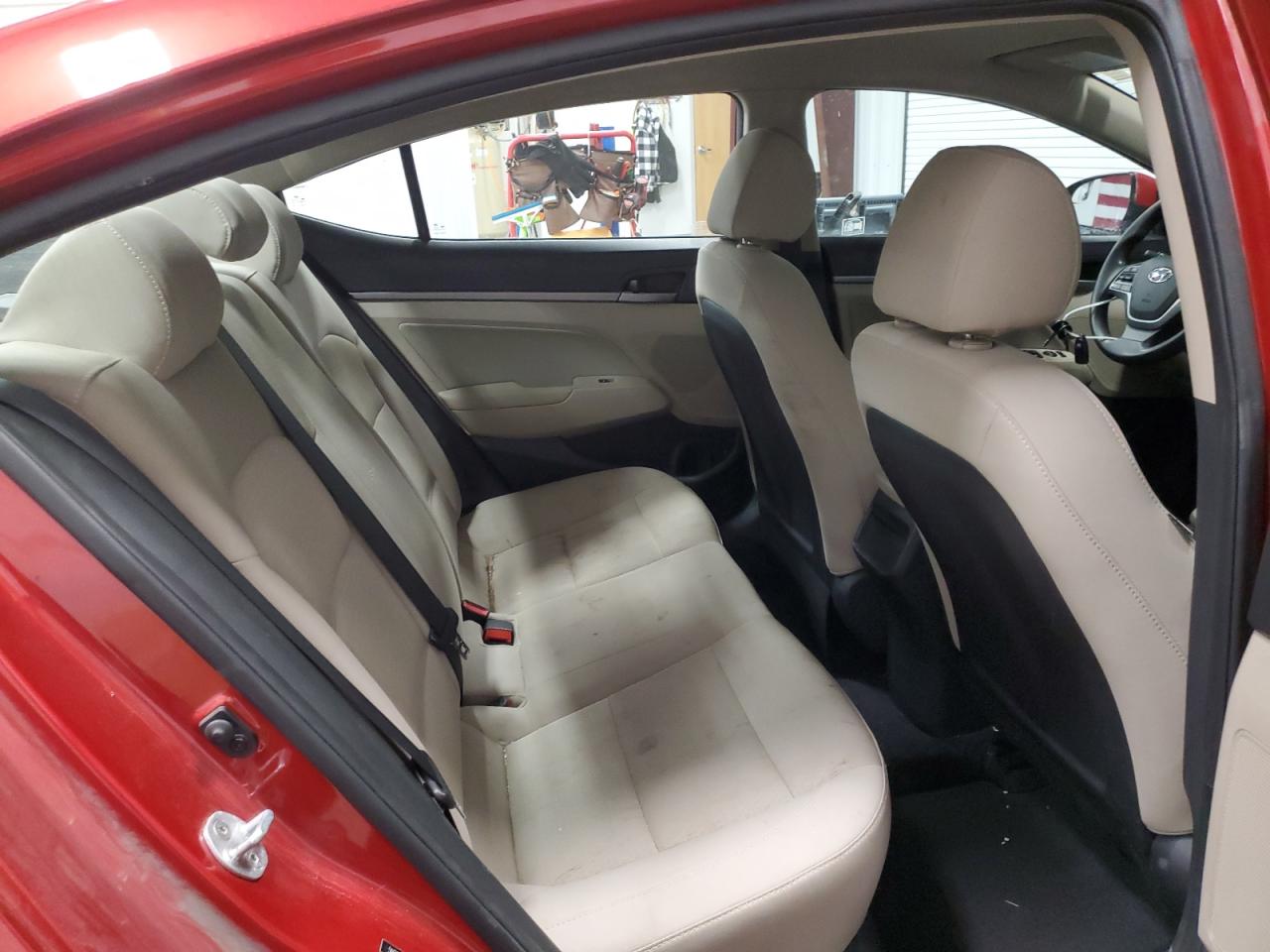 2017 HYUNDAI ELANTRA - Image 10