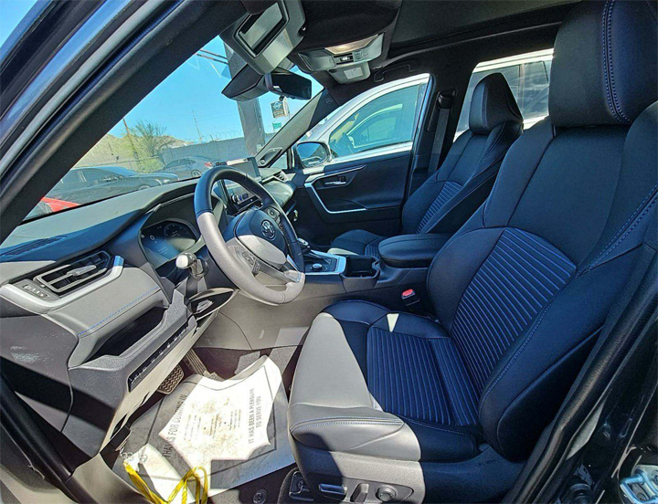 2024 Toyota Rav4 Hybrid - Image 6