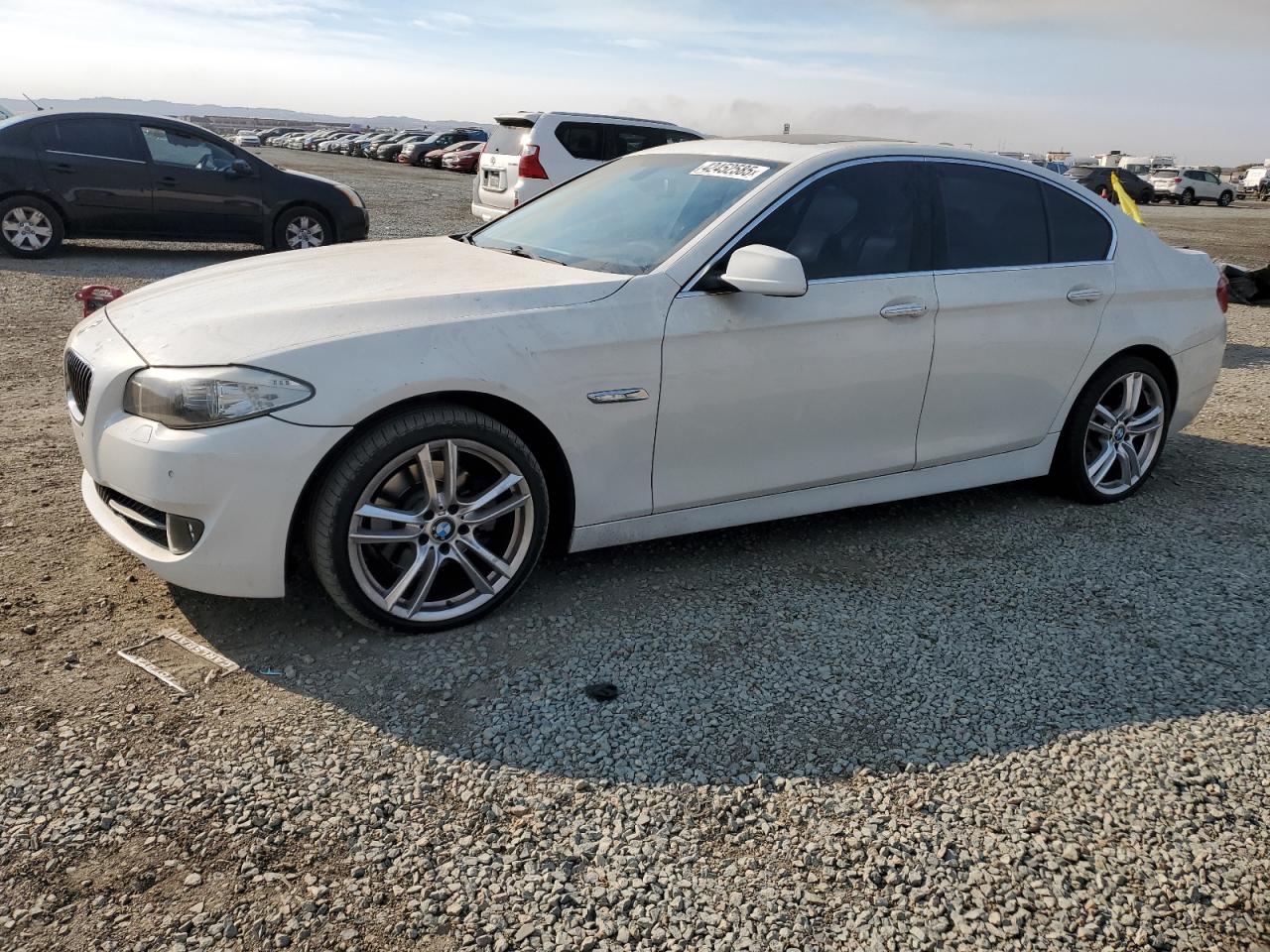 BMW 5 SERIES WHITE
